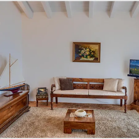 Aquarius - Larihome A08 Appartamento *